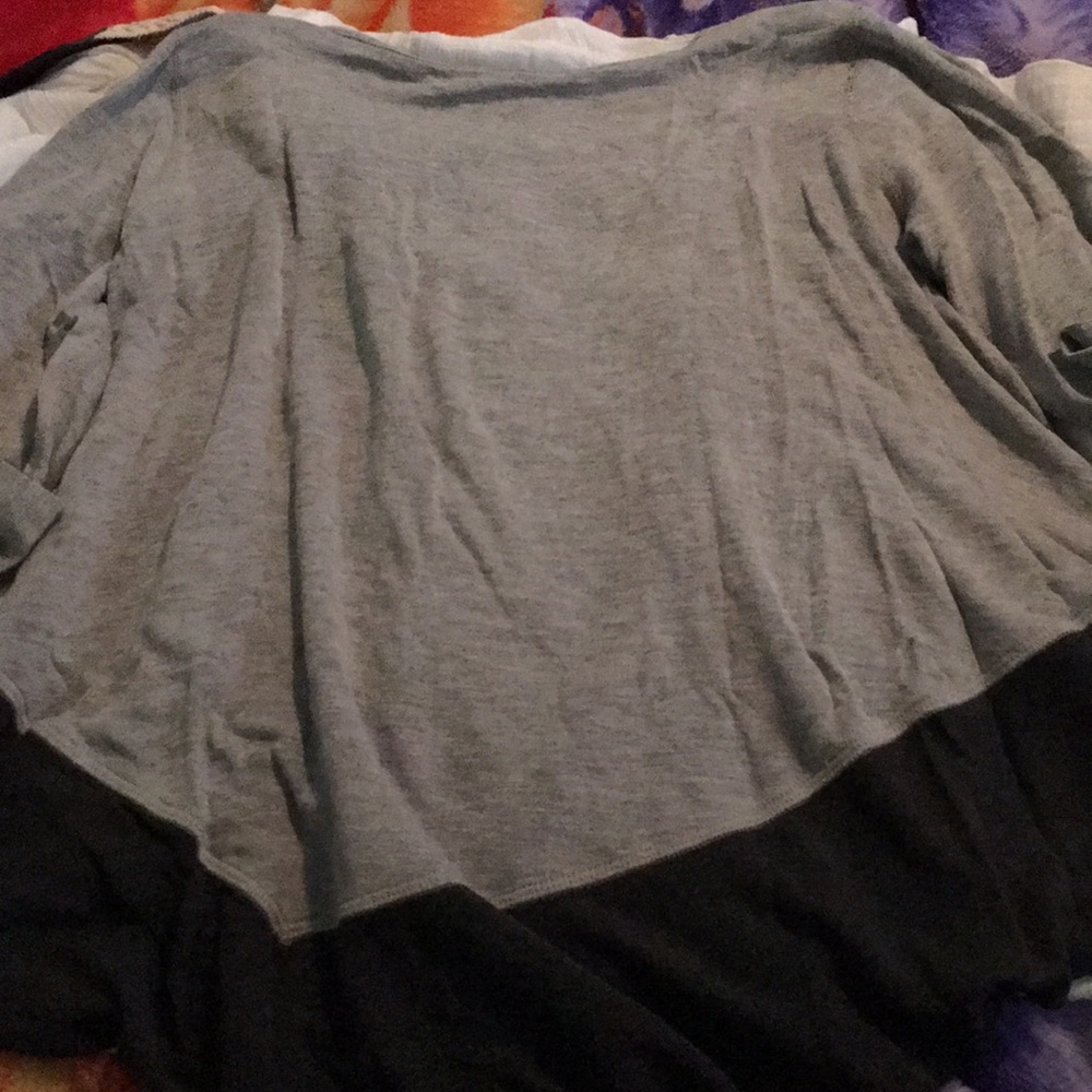 Grayish top - Picture 2 of 2